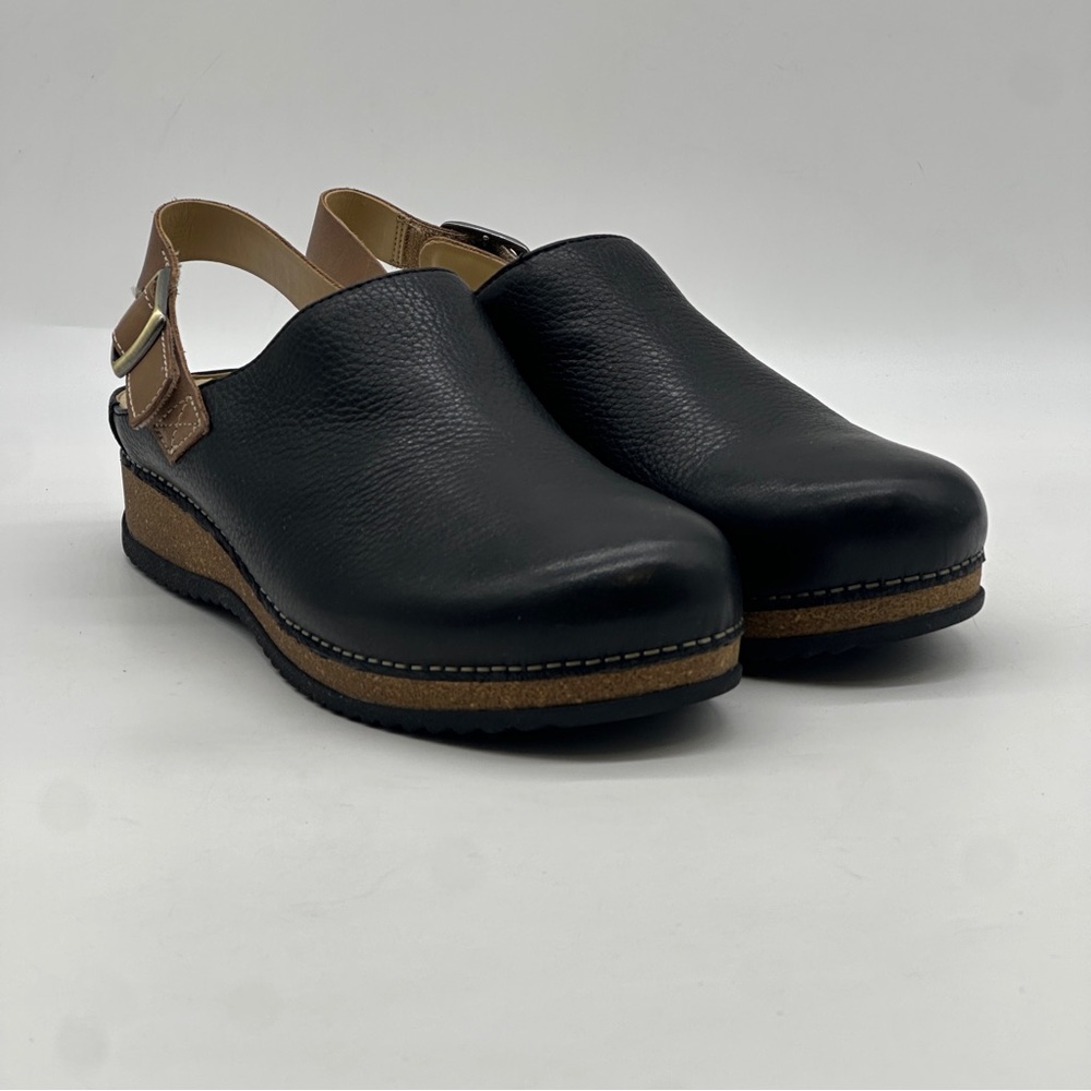 Dansko Merrin Slingback Strap Clog. Size 11 - Picture 6 of 10